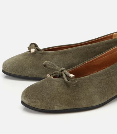  Kadın Süet Deri Haki Fiyonk Detaylı Babet