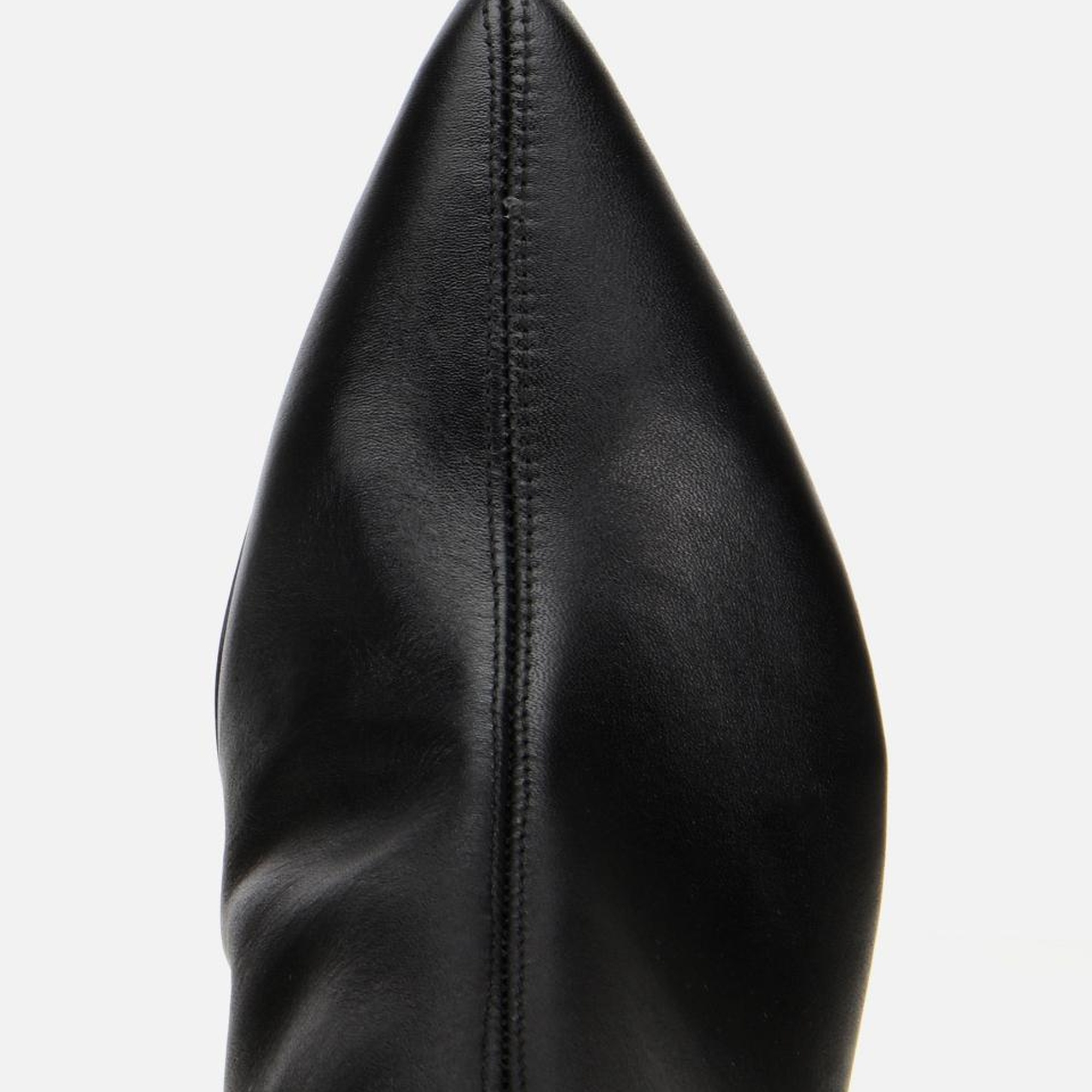 Kadın Deri Siyah Sivri Burunlu Bilekte Topuklu Bot