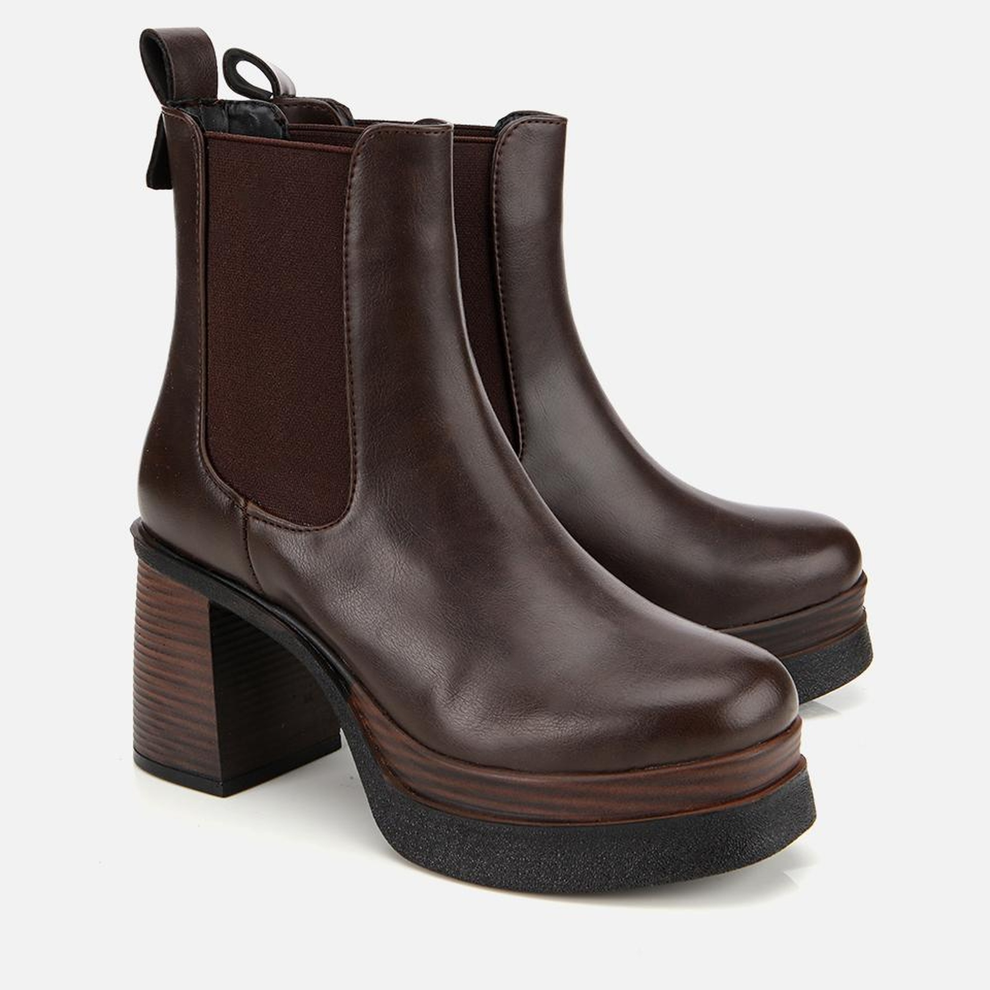 Kadın Kahverengi Lastik Detaylı Kalın Topuklu Bot