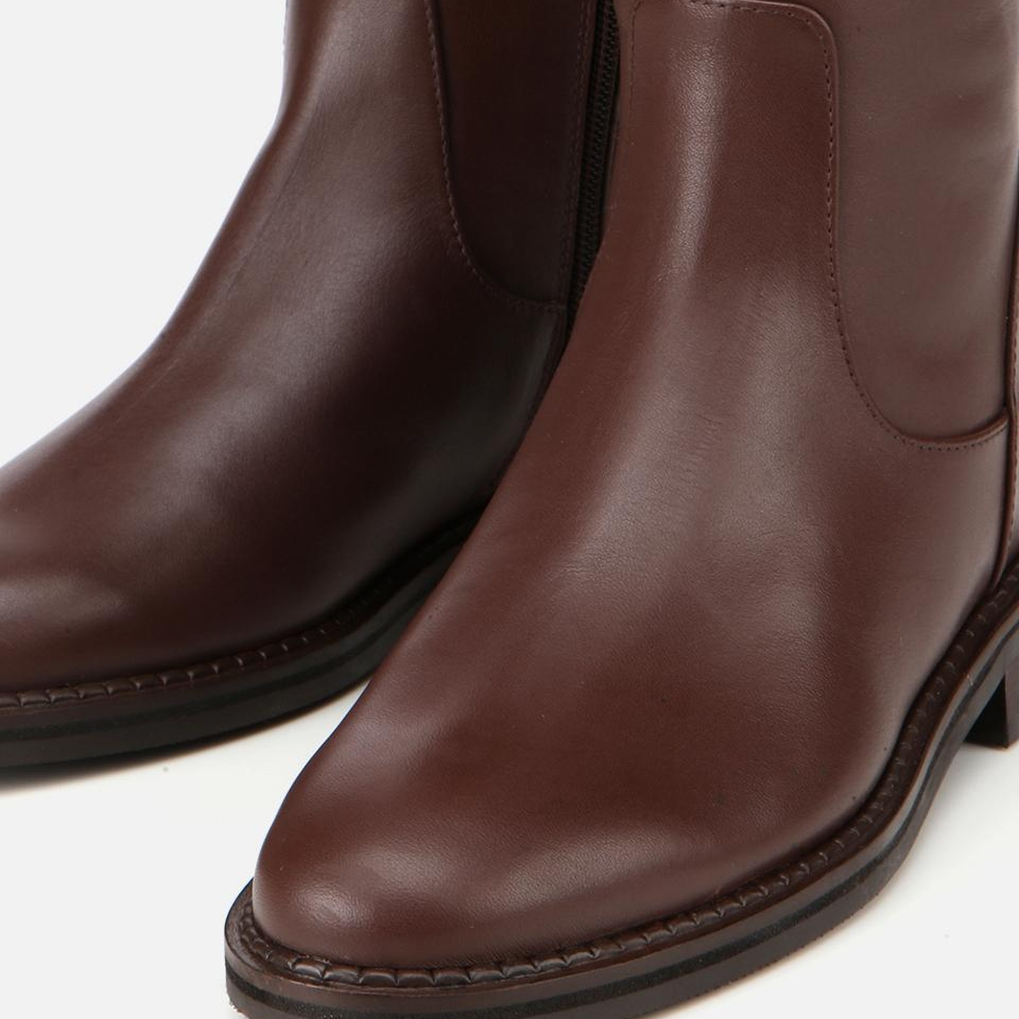 Kadın Deri Kahverengi Lastik Detaylı Binci Düz Çizme