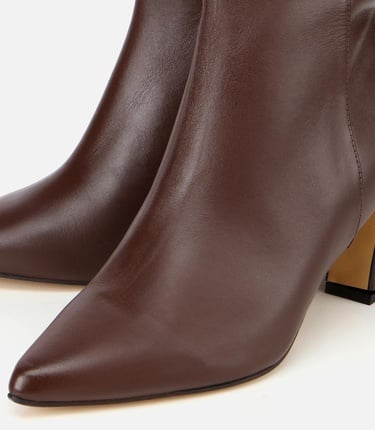  Kadın Deri Kahverengi Sivri Burunlu Bilekte Topuklu Bot