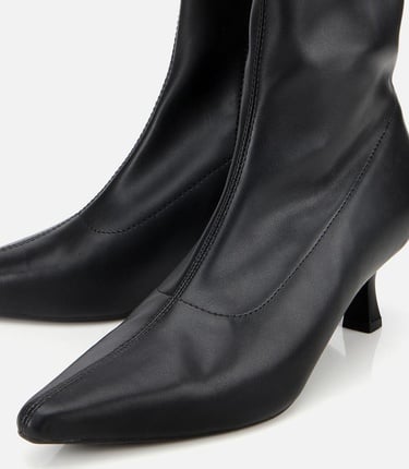  Kadın Siyah Streç Fermuarlı Bilekte Kısa Topuklu Bot