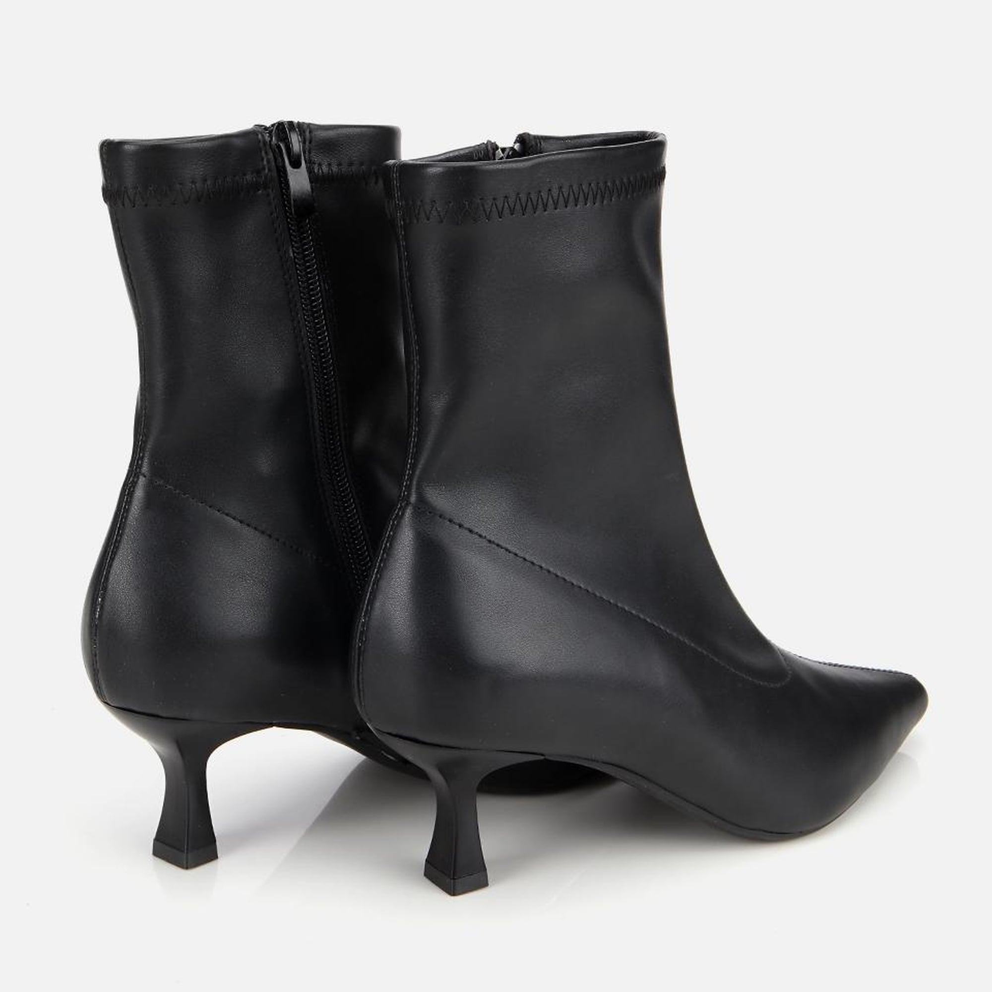 Kadın Siyah Streç Fermuarlı Bilekte Kısa Topuklu Bot