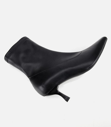  Kadın Siyah Streç Fermuarlı Bilekte Kısa Topuklu Bot