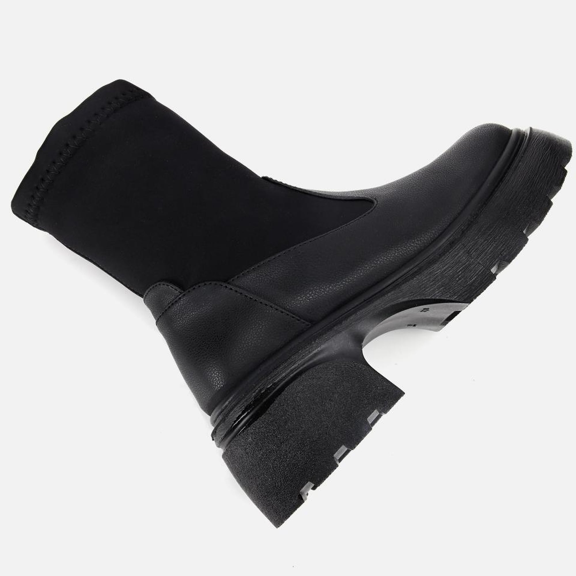 Kadın Siyah Streç Kalın Tabanlı Bilekte Düz Bot