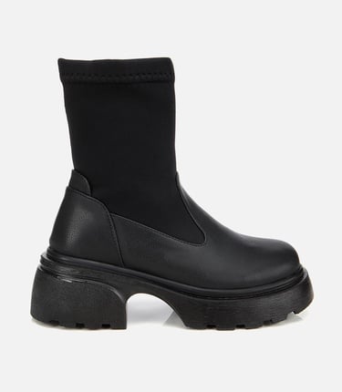  Kadın Siyah Streç Kalın Tabanlı Bilekte Düz Bot