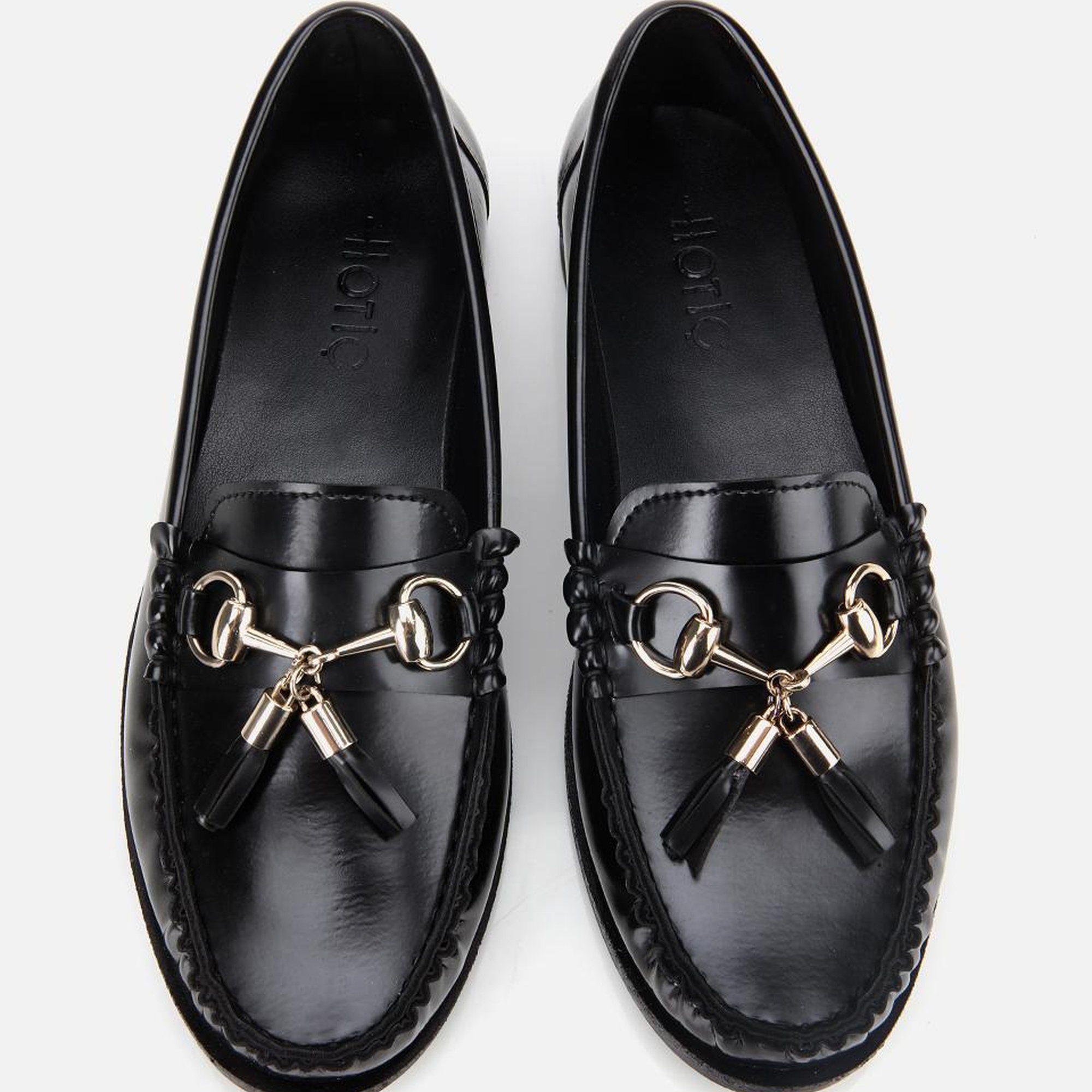 Kadın Rugan Siyah Püsküllü Klasik Loafer