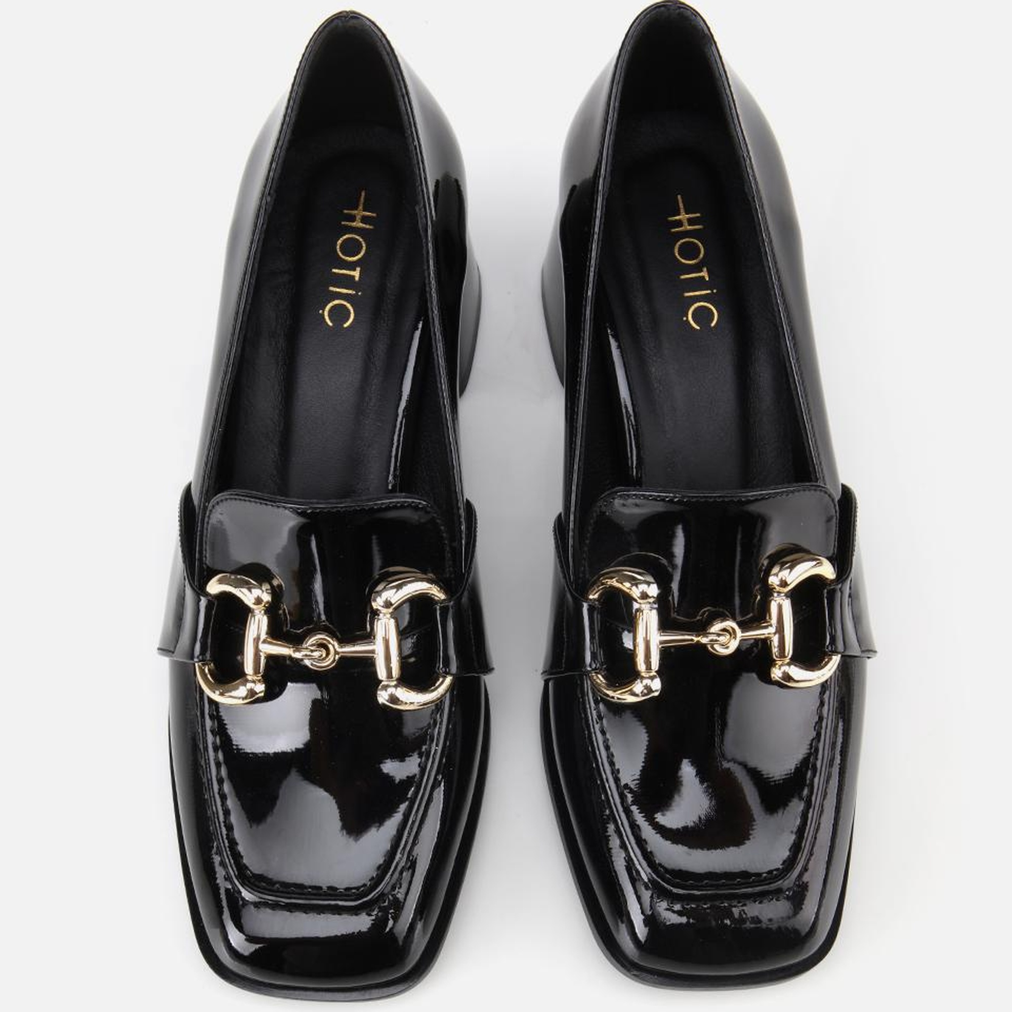 Kadın  Rugan Siyah Tokalı Kare Uçlu Topuklu Klasik Loafer