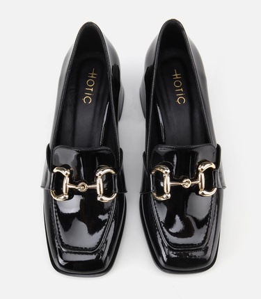  Kadın  Rugan Siyah Tokalı Kare Uçlu Topuklu Klasik Loafer