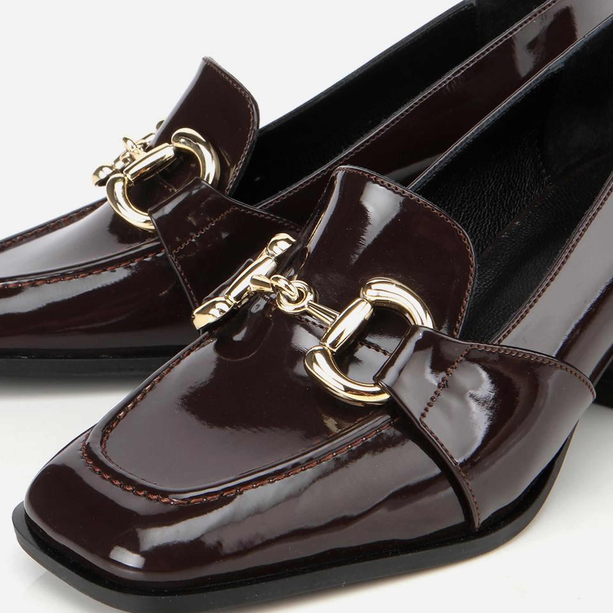 Kadın  Rugan Kahverengi Tokalı Kare Uçlu Topuklu Klasik Loafer