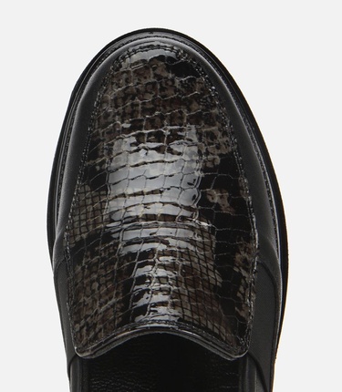  Kadın Deri Siyah Yılan Baskılı Dolgu Topuklu Günlük Loafer