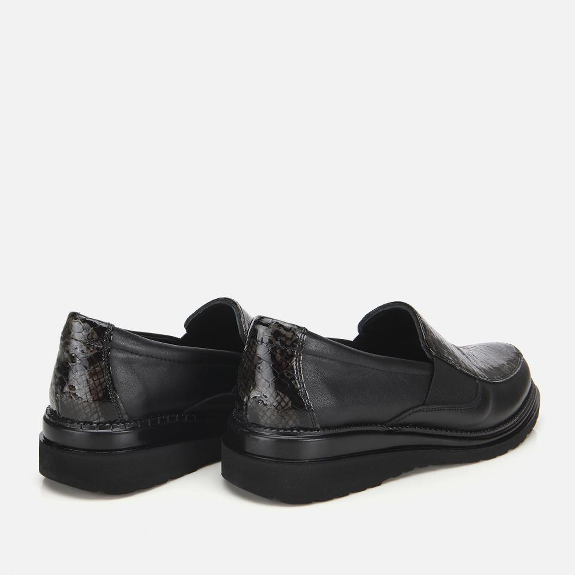 Kadın Deri Siyah Yılan Baskılı Dolgu Topuklu Günlük Loafer