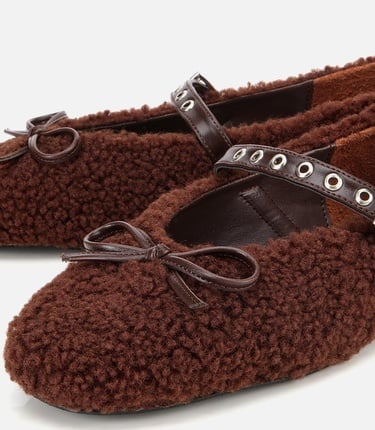  Kadın Kahverengi Peluş Kürklü Zımbalı Babet