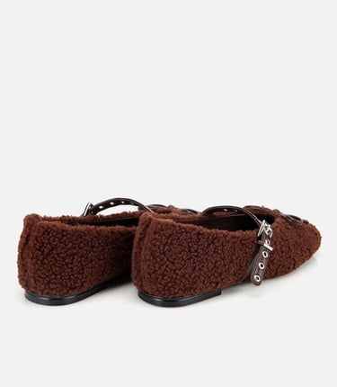  Kadın Kahverengi Peluş Kürklü Zımbalı Babet