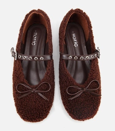  Kadın Kahverengi Peluş Kürklü Zımbalı Babet