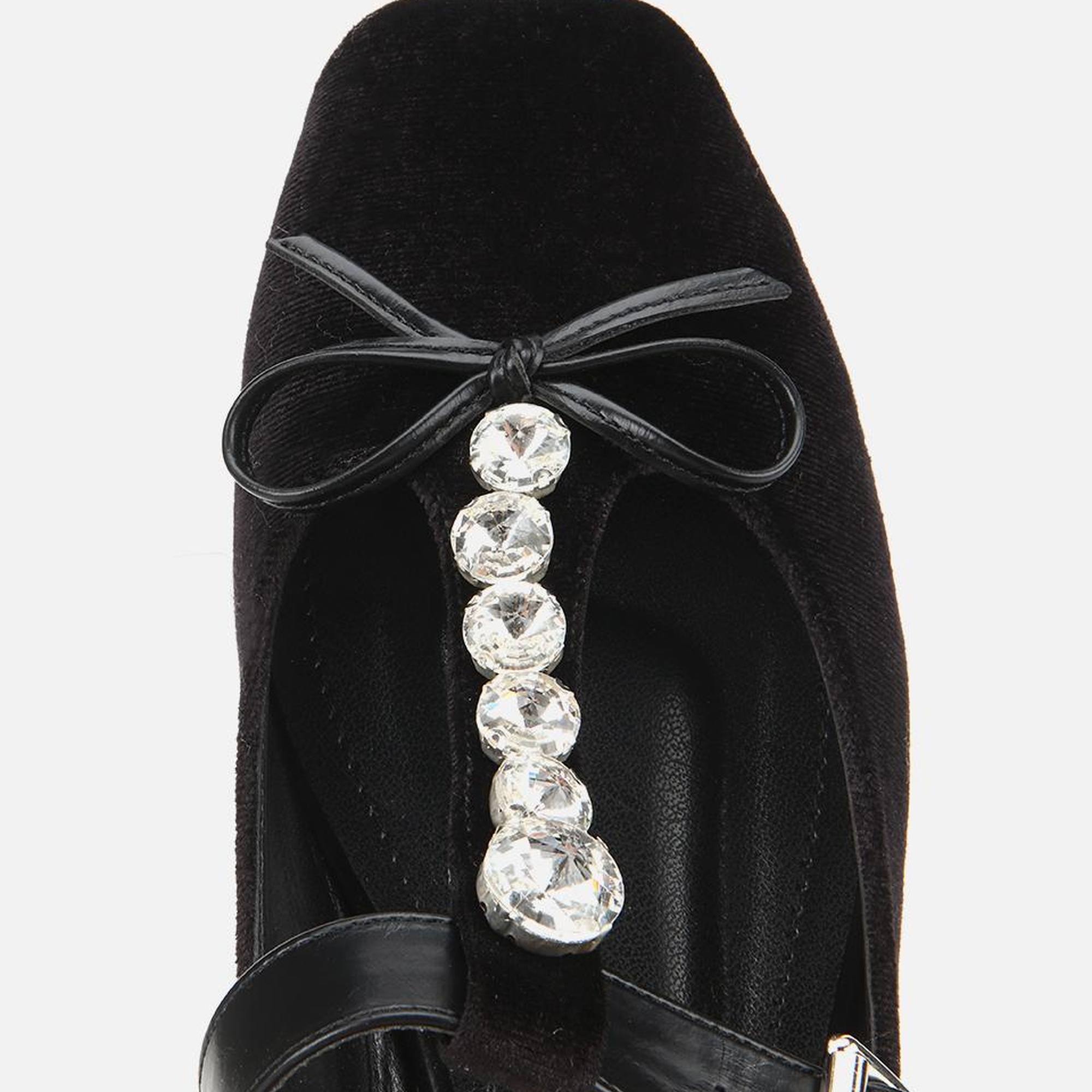 Kadın Siyah Kadife Taşlı Fiyonk Detaylı Babet