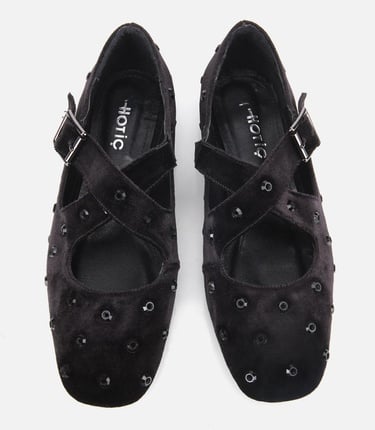  Kadın Siyah Kadife Taşlı Çapraz Bantlı Babet