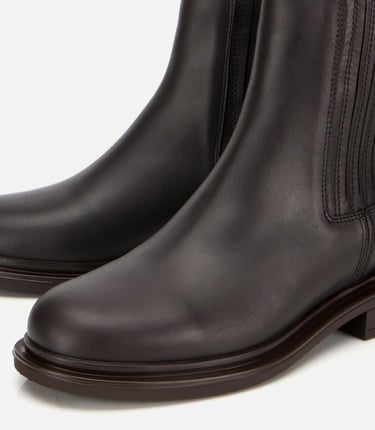  Kadın Deri Kahverengi Lastik Detaylı Bilekte Düz Bot