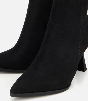  Kadın Süet Siyah Taşlı Tokalı Bilekte Topuklu Bot