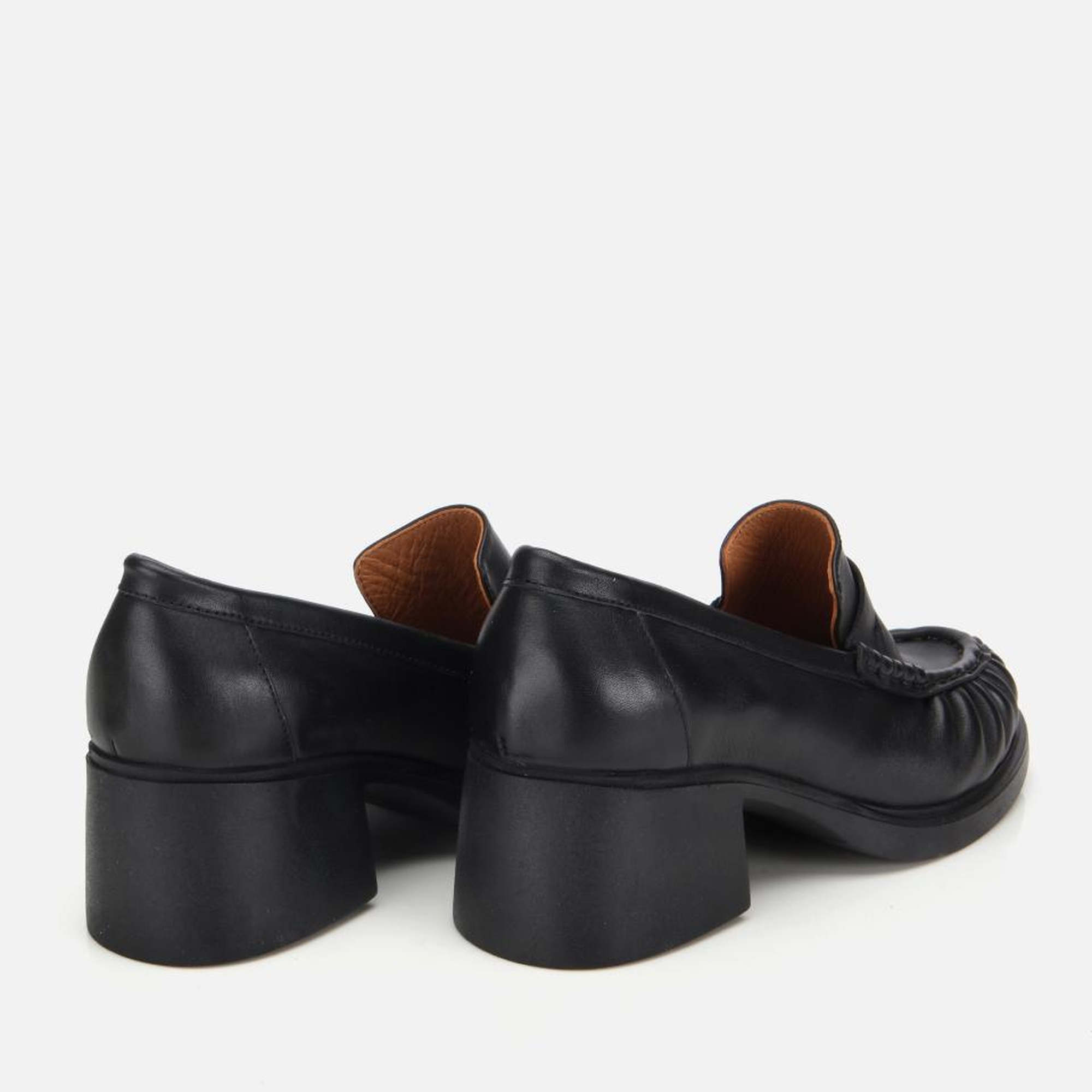 Kadın Deri Siyah Büzgülü  Kalın Tabanlı Klasik Loafer