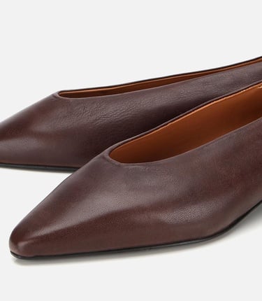  Kadın Deri Acı Kahverengi Sivri Burunlu Babet