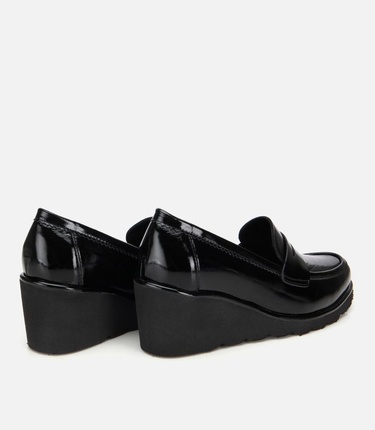  Kadın Rugan Deri Siyah Dolgu topuklu Günlük Loafer