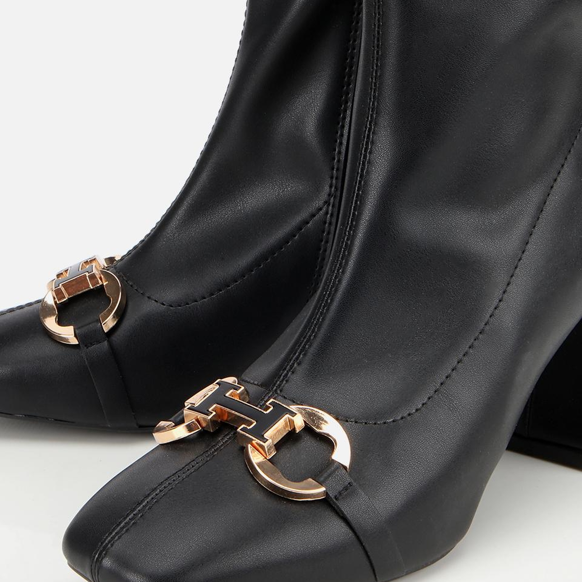 Kadın Siyah Tokalı Streç Fermuarlı Yüksek Topuklu Bot