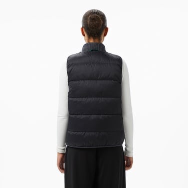  Lacoste Kadın Regular Fit Dik Yaka Kapitone Koyu Gri Yelek