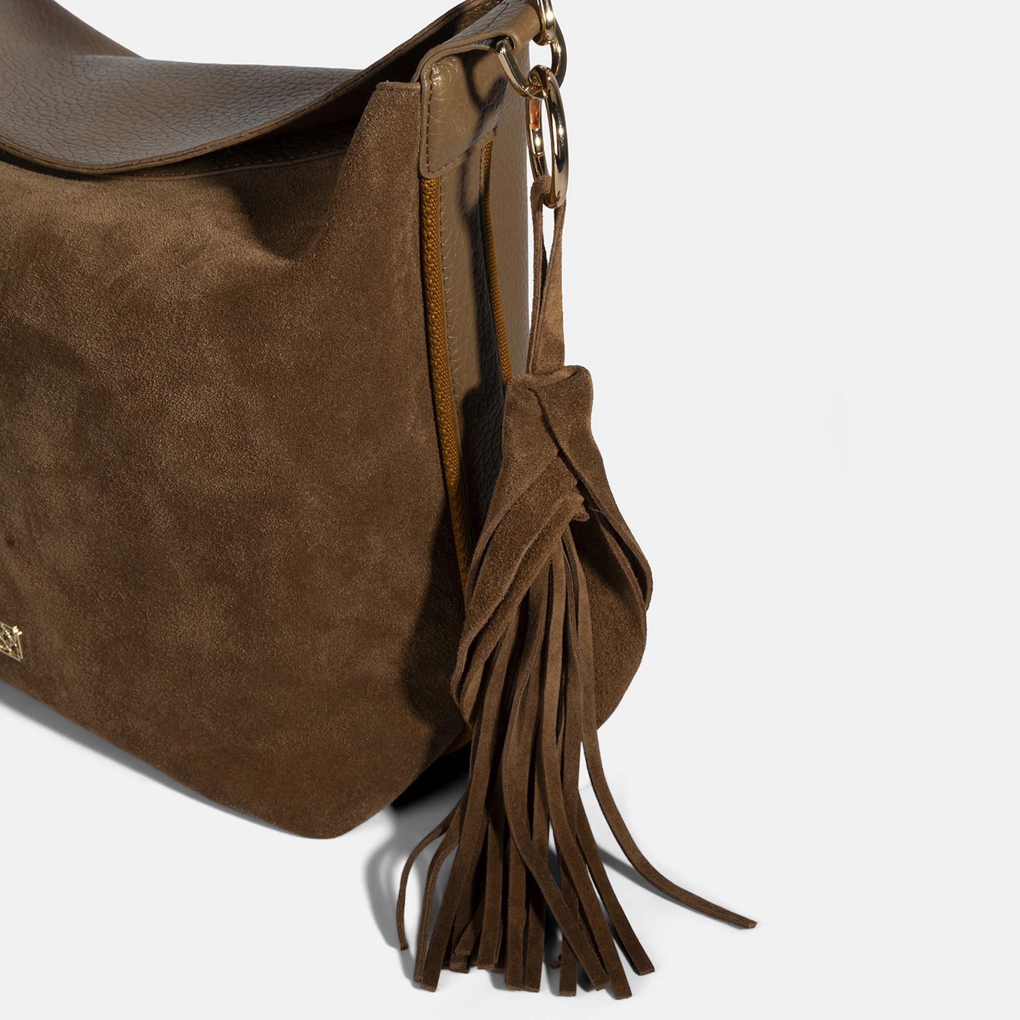 DESA - SZ Kadın Vizon Püskül Aksesuarlı Omuz Çantası