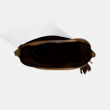  Kadın Vizon Püskül Aksesuarlı Omuz Çantası