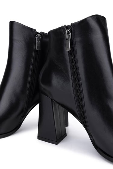 Tamer Tanca Kadın Hakiki Deri Siyah Topuklu Bot