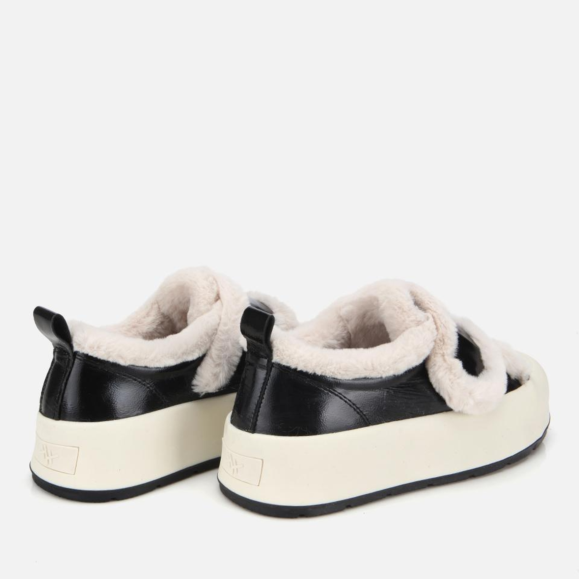 Kadın Rugan Deri Siyah İçi Kürklü  Kalın Bantlı Spor Ayakkabı