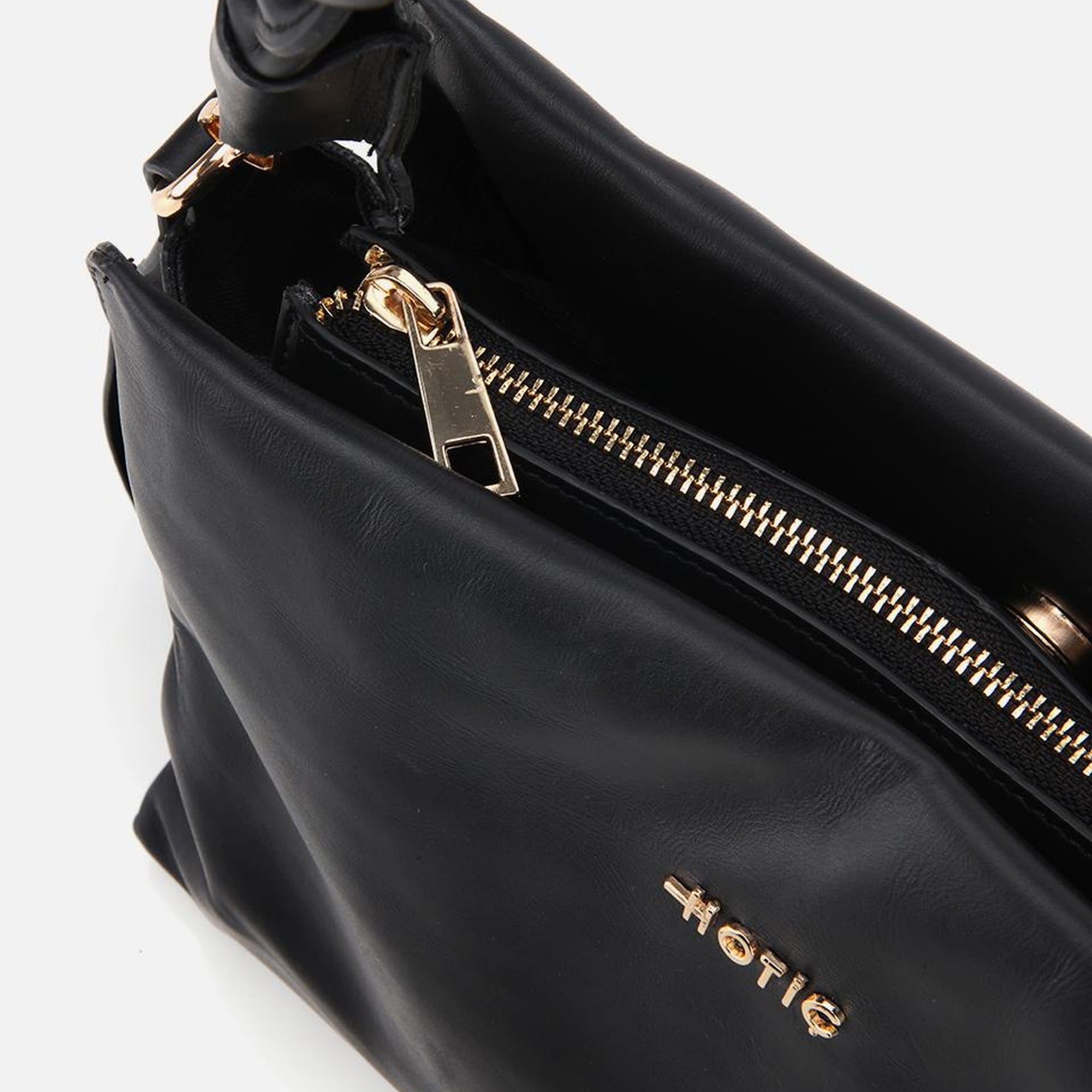 Kadın Deri Siyah Yumuşak Dokulu Örgü Askı Detaylı Omuz Çantası