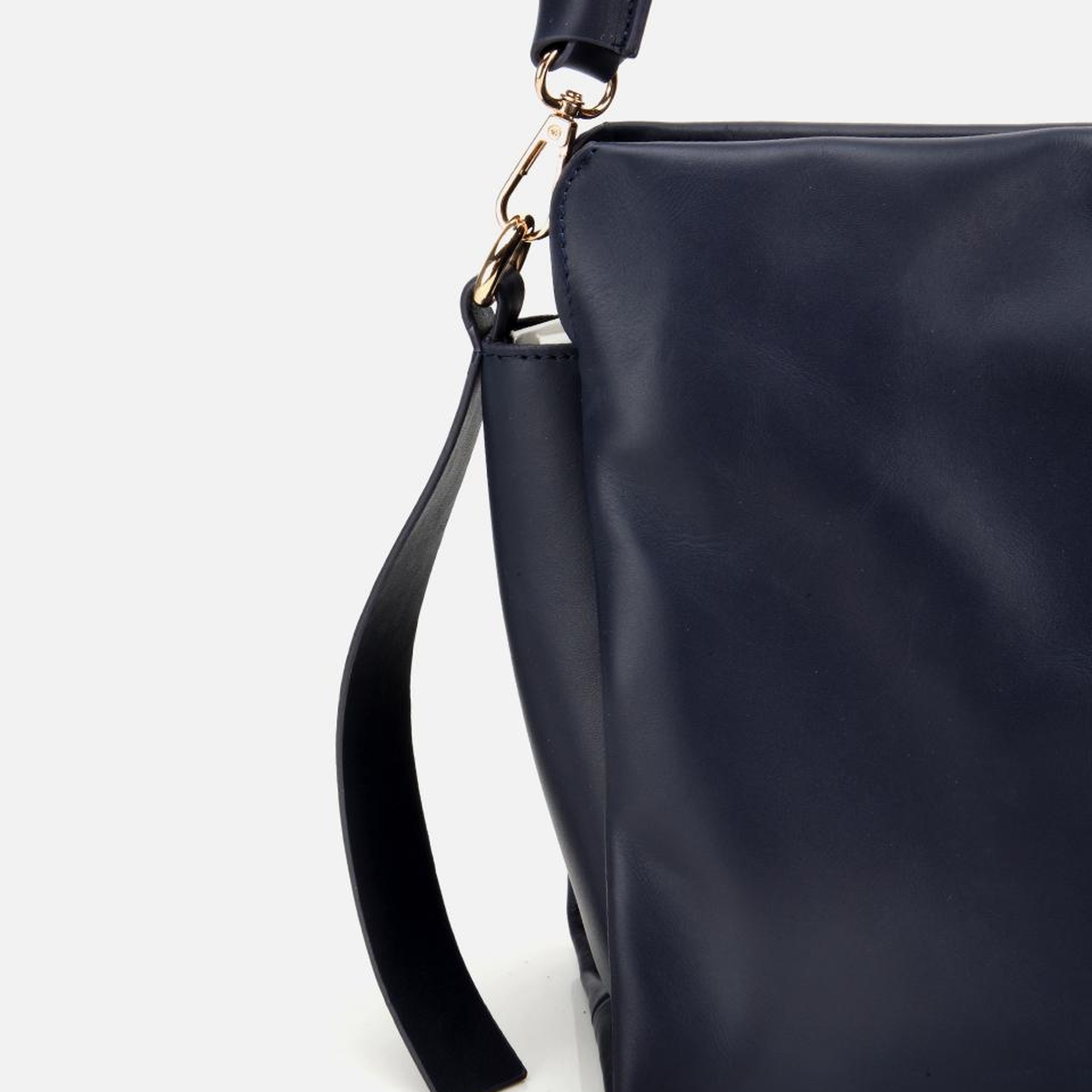 Kadın Deri Lacivert Yumuşak Dokulu Örgü Askı Detaylı Omuz Çantası