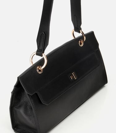  Kadın Deri Siyah Kilit Detaylı Omuz Çantası