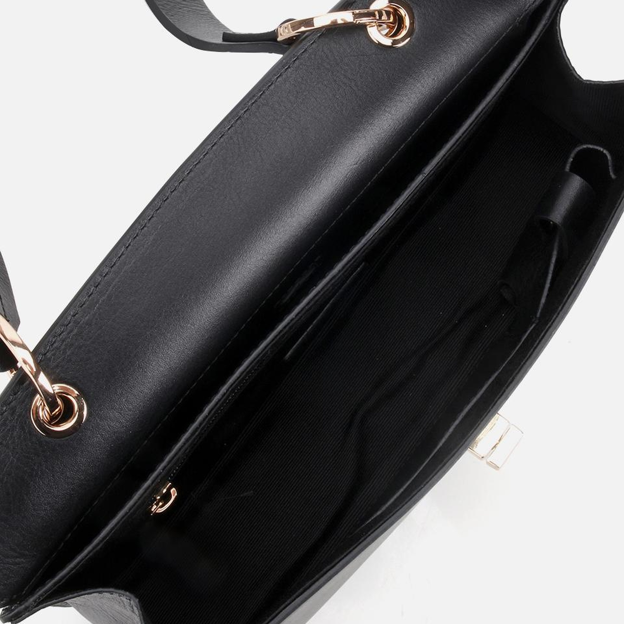 Kadın Deri Siyah Kilit Detaylı Omuz Çantası