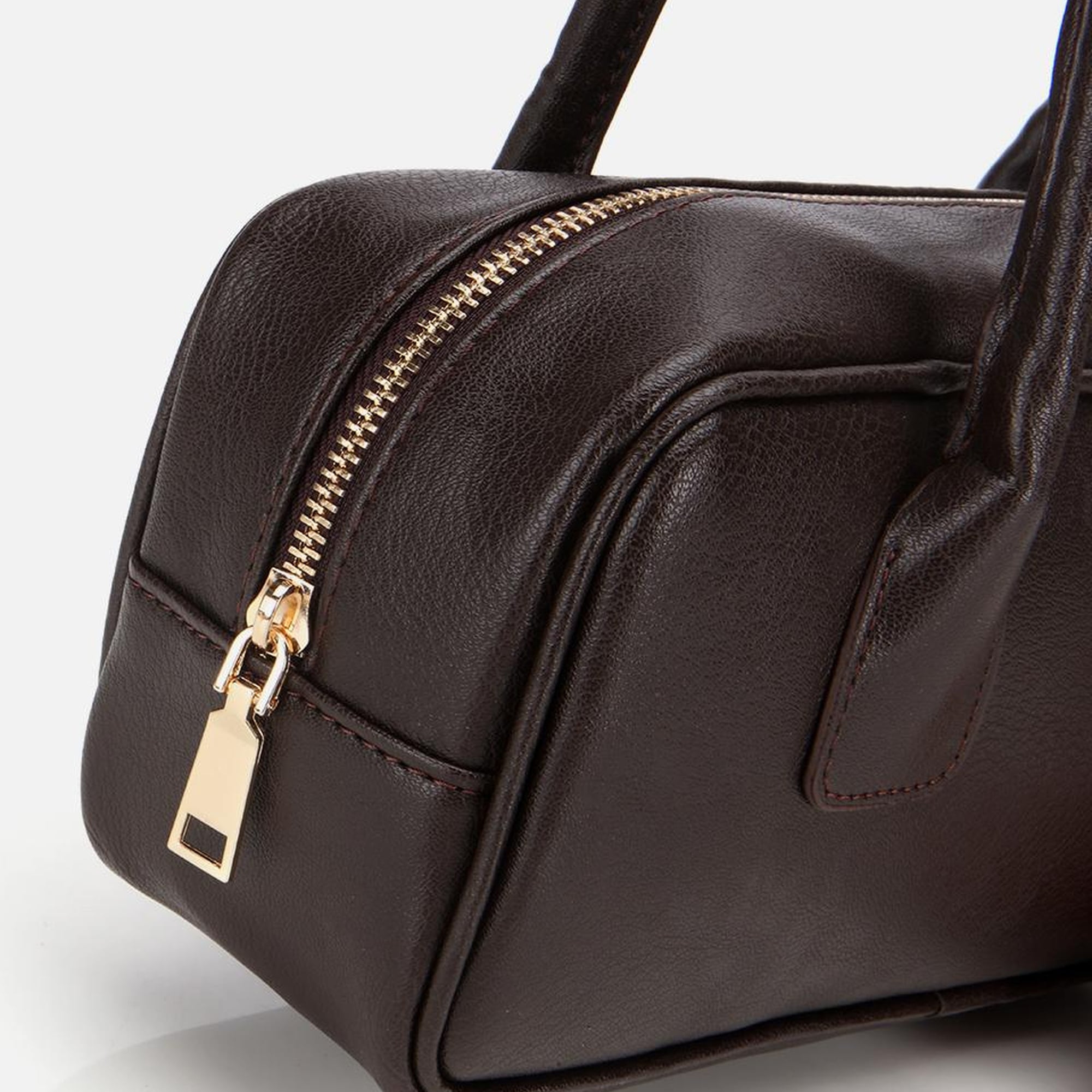 Kadın Kahverengi Charm Detaylı Omuz Çantası