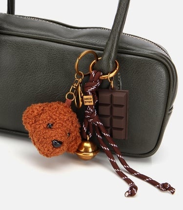  Kadın Haki Charm Detaylı Omuz Çantası