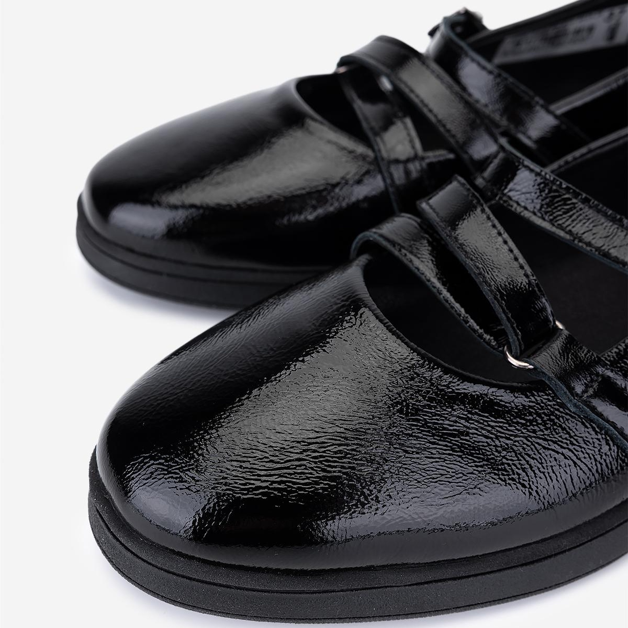 Valmenti Kadın Hakiki Deri Siyah Kırışık Rugan Babet Ayakkabı