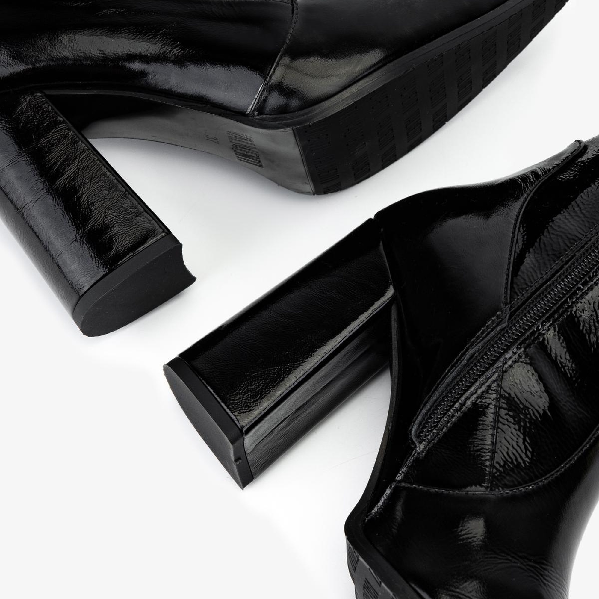 Valmenti Kadın Deri & Suni Siyah Rugan Topuklu Çizme