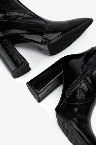  Valmenti Kadın Deri & Suni Siyah Rugan Topuklu Çizme
