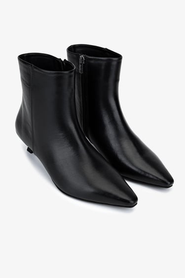  Valmenti Kadın Hakiki Deri Siyah Topuklu Bot