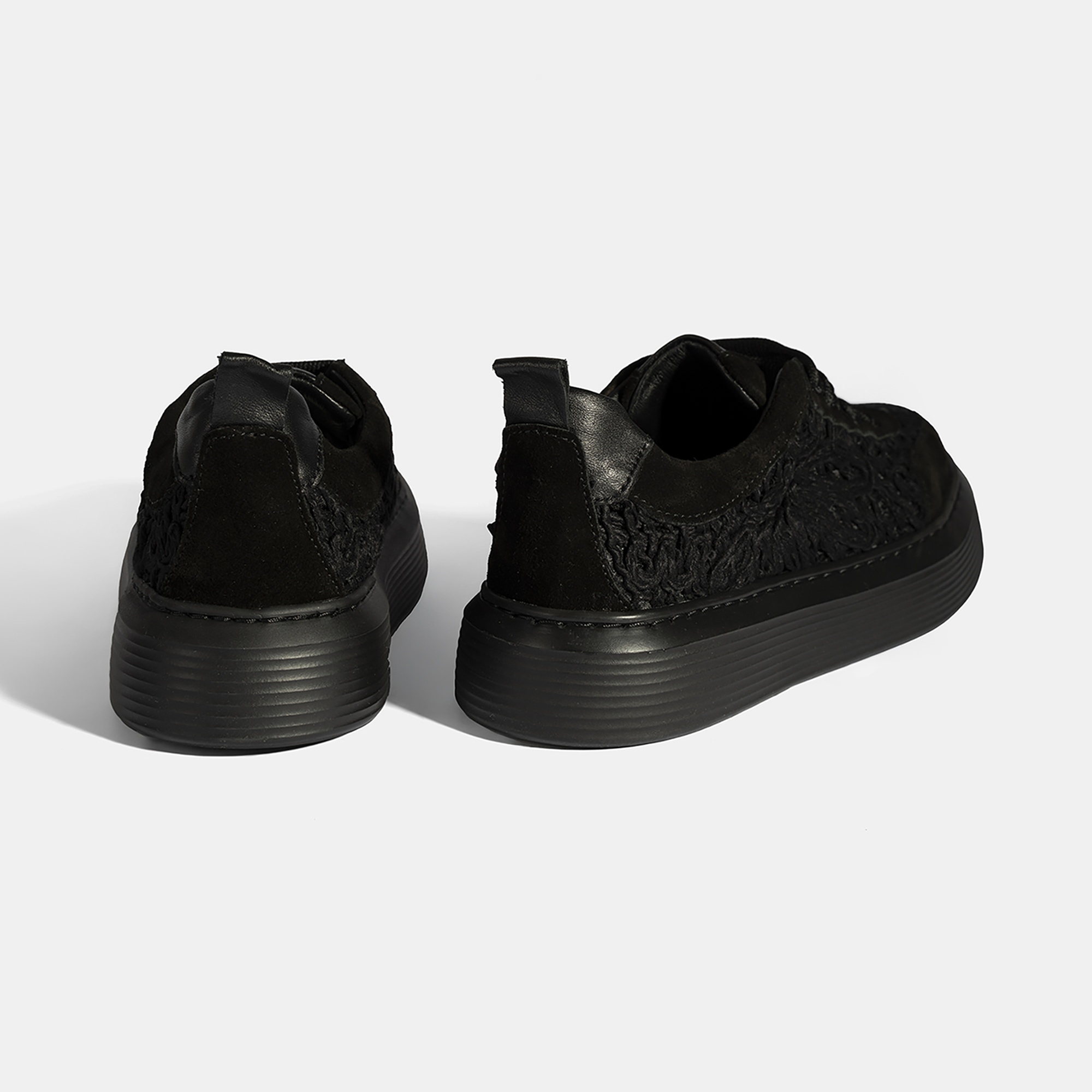 Kadın Siyah Bağcıklı Deri Sneaker