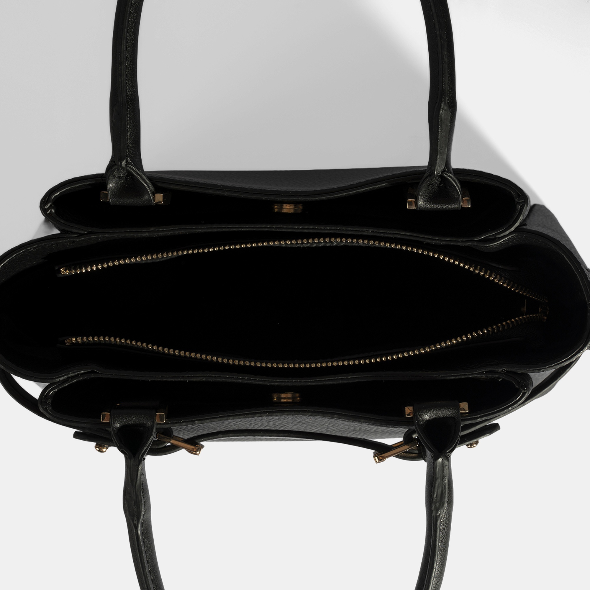 Kadın Siyah Omuz Askılı El Çantası