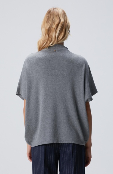  Network Kadın Gri Dik Yaka Kısa Kollu Nervür Detaylı Kazak