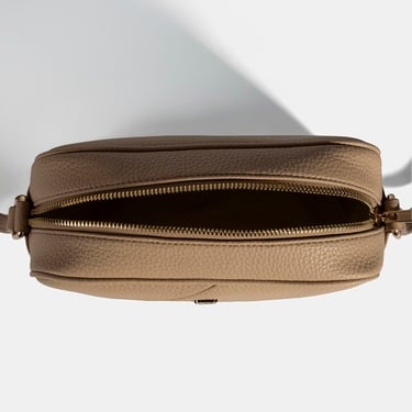  Kadın Vizon Postacı Çantası