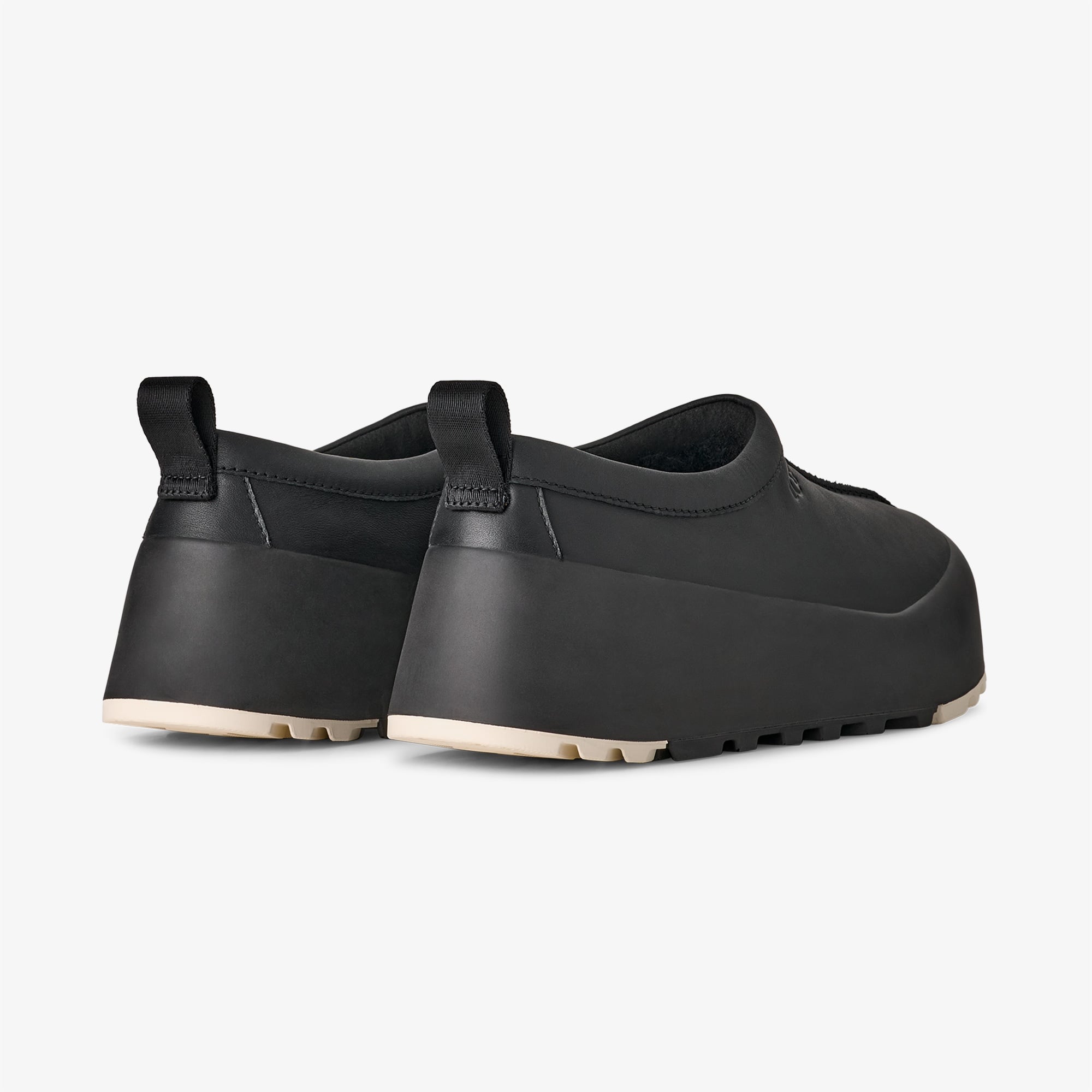 UGG Tasman Streetscape Kadın Siyah Terlik