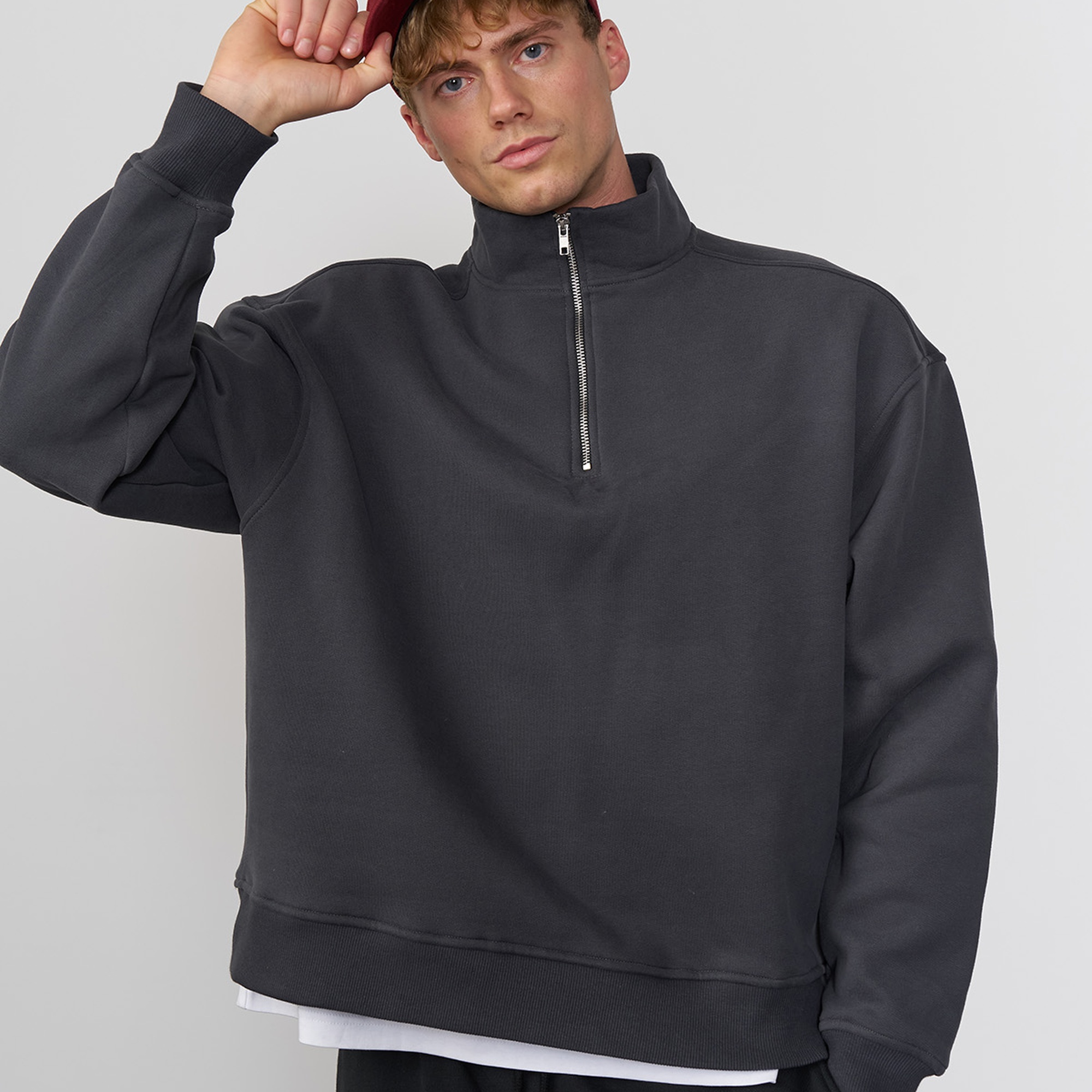 Dik Yaka Oversize Sweatshirt