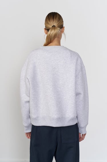  Basic Sweatshirt