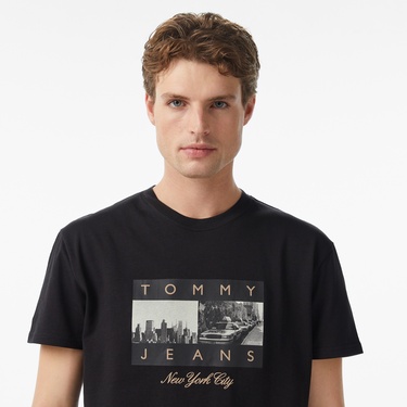  Tommy Jeans Regular Photo Flag Erkek Siyah T-Shirt